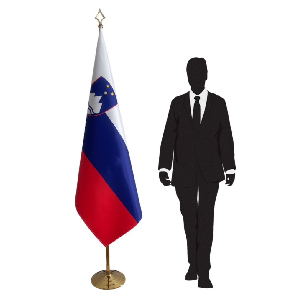 Bandiera della Slovenia su asta