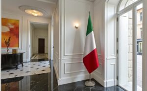drapeau Italie sur hampe