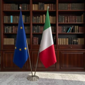 drapeau Italie sur socle