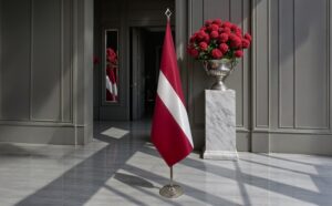 drapeau Lettonie avec pied