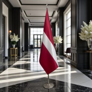 drapeau Lettonie avec pied