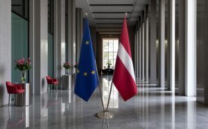 drapeau Lettonie et UE