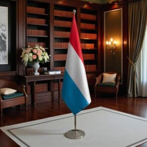 drapeau Luxembourg sur socle