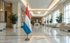 drapeau Luxembourg avec mat