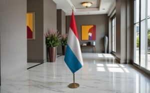 drapeau Luxembourg avec mat