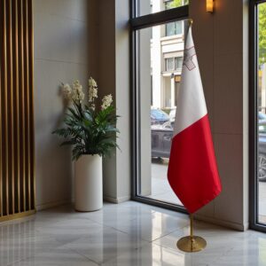 drapeau Malte avec support