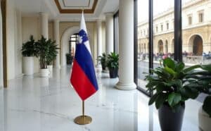 drapeau Slovenie avec hampe