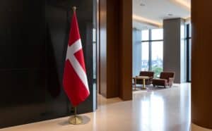 drapeau Danemark avec pied