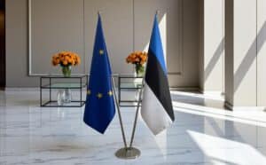 drapeau estonie sur socle