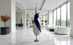 drapeau Finlande sur pied