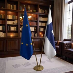 drapeau Finlande avec pied