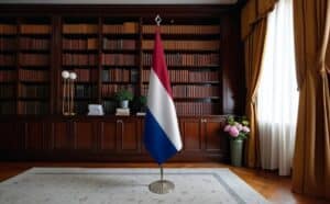 drapeau Pays-Bas sur hampe