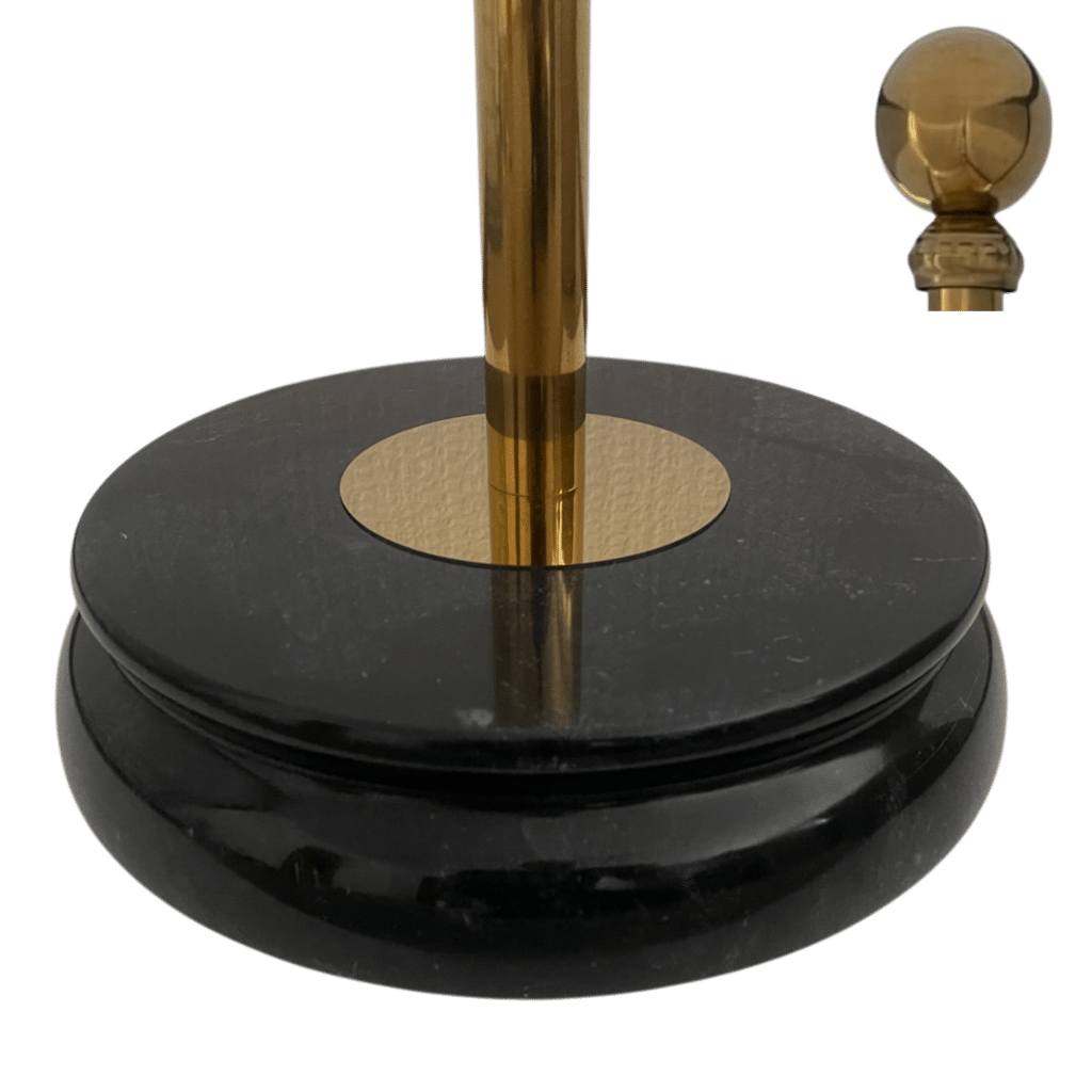 portabandiera in marmo