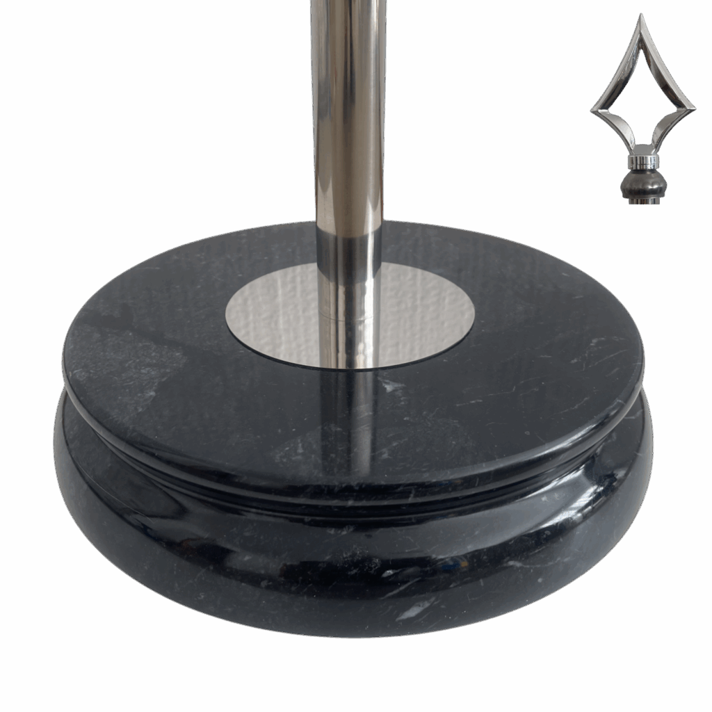 portabandiera in marmo