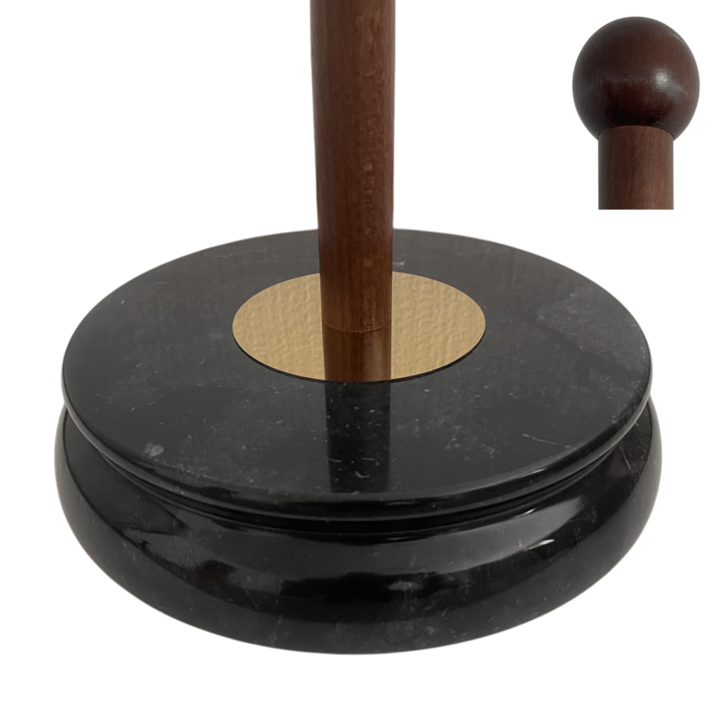 portabandiera in marmo