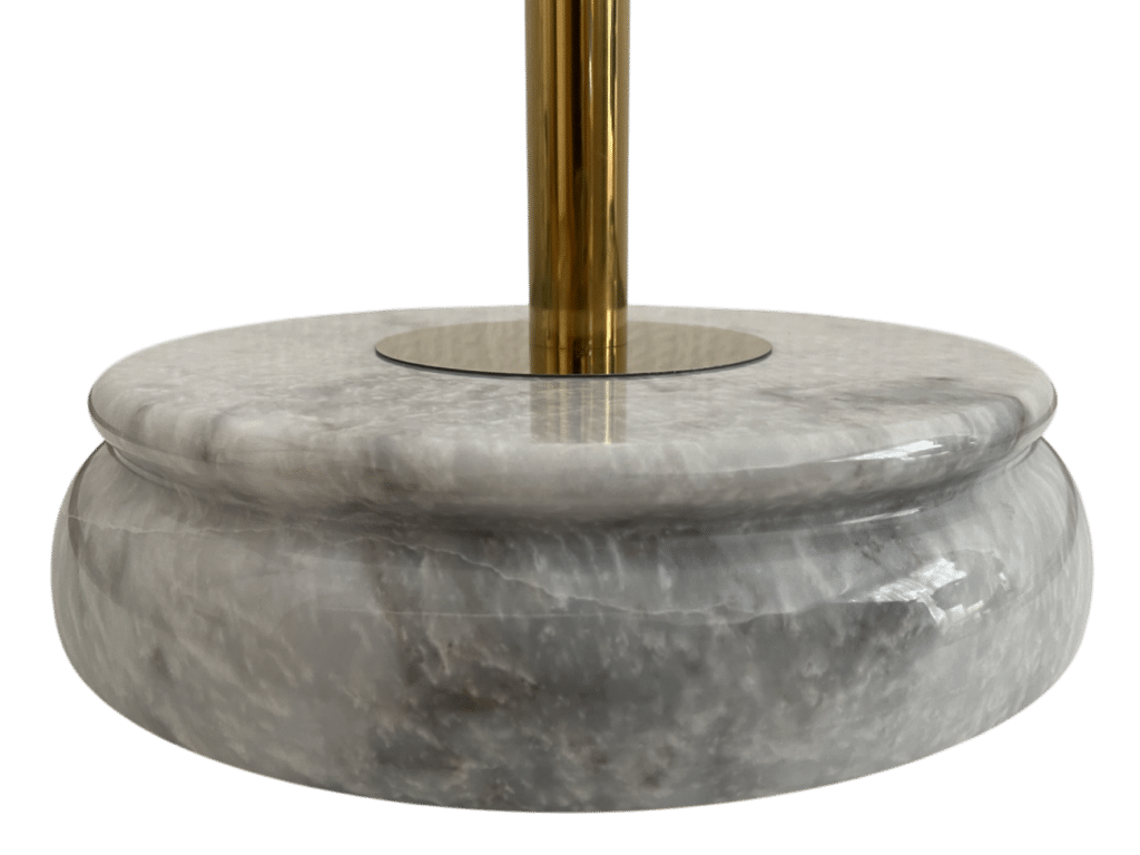 portabandiera in marmo