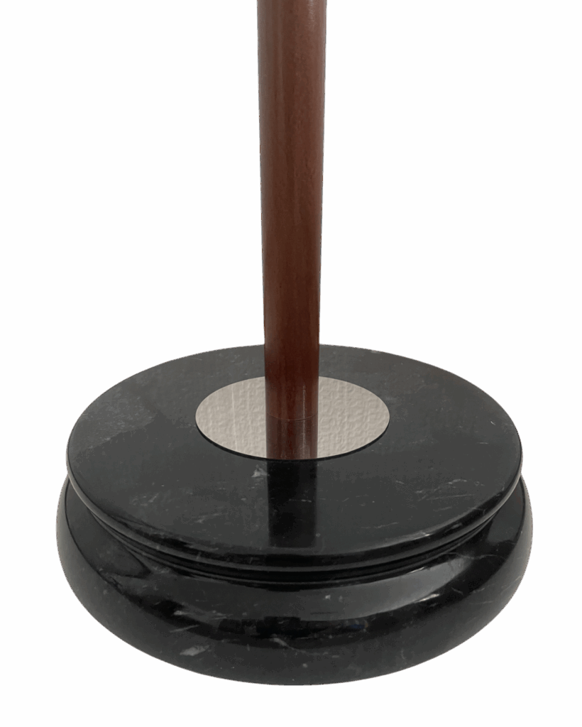 portabandiera in marmo